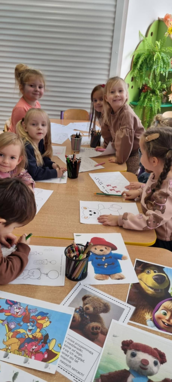 Dzień Pluszowego Misia w grupie Pszczółek