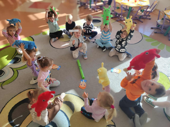 Dwujęzyczny Maluch – zajęcia pełne emocji i wartości!