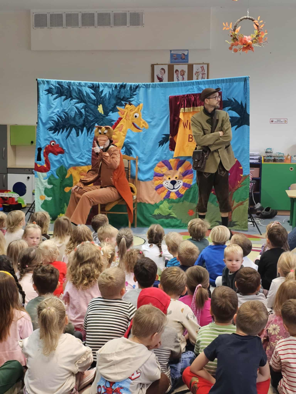 Cykl spotkań z teatrem żywych aktorów